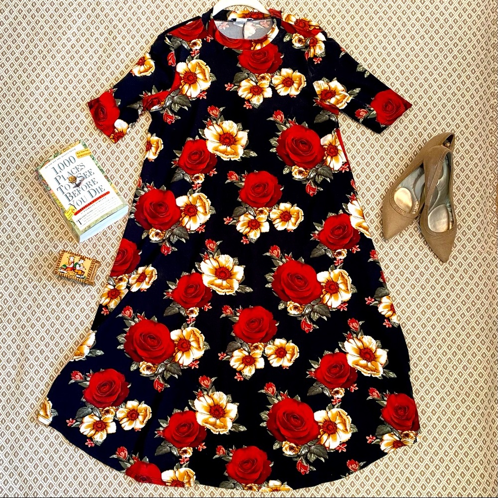 Black and Red Floral Mock Neck Trapeze Dress - Sz L